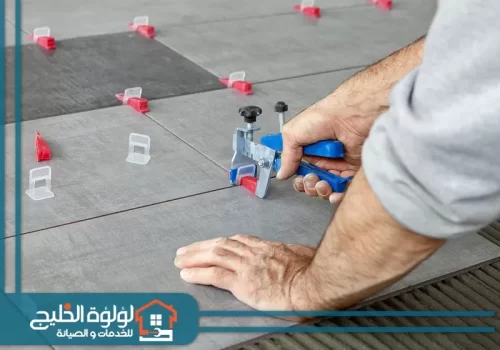 معلم تركيب سيراميك في الشارقة